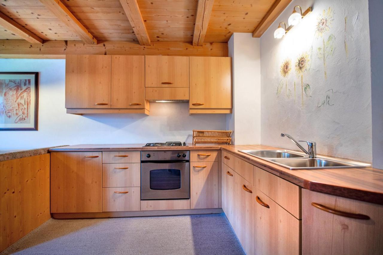 Agriturismo Apartments Tuene オルティゼーイ エクステリア 写真